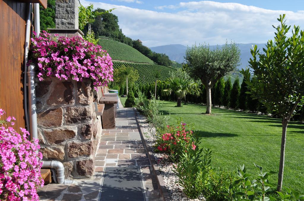 Garni San Paolo Hotel Appiano Sulla Strada Del Vino Bagian luar foto