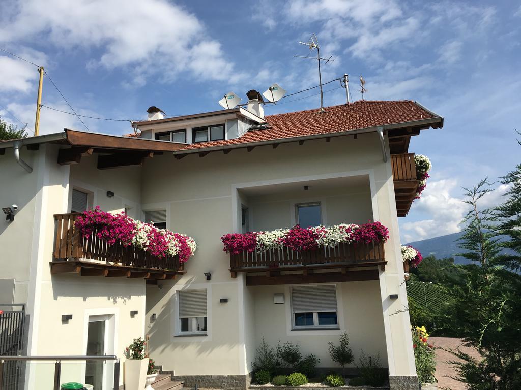 Garni San Paolo Hotel Appiano Sulla Strada Del Vino Bagian luar foto