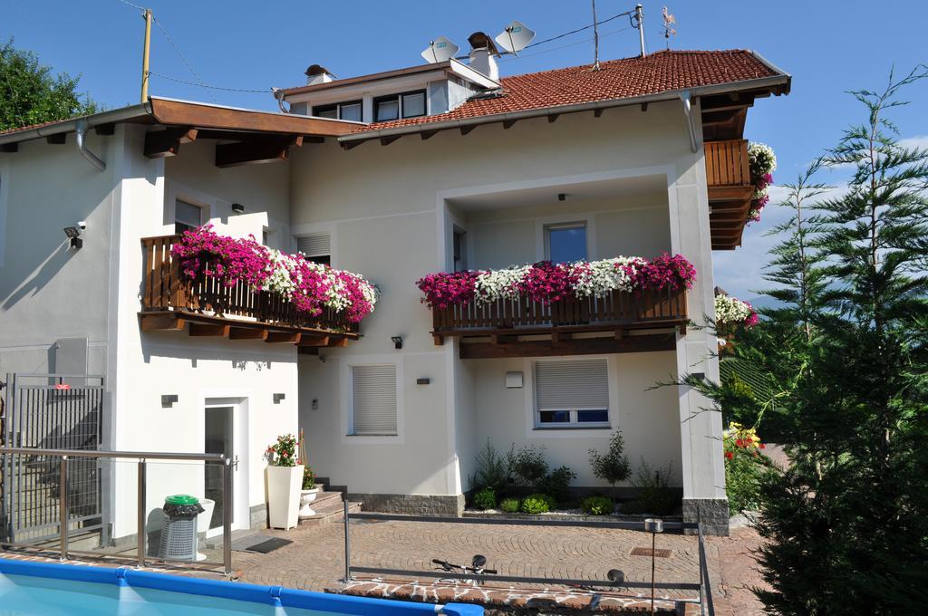 Garni San Paolo Hotel Appiano Sulla Strada Del Vino Bagian luar foto